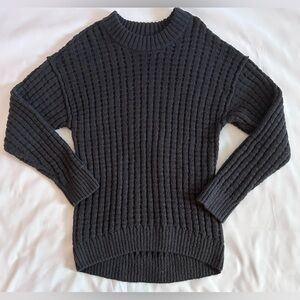 SO Gray Waffle Knit Sweater Size Extra Small